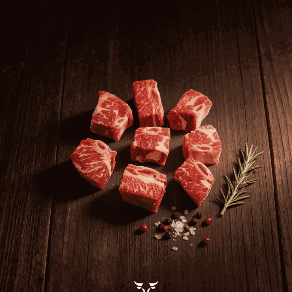 Short ribs cubes hand-cut fresh on butcher paper at Boucherie Beirut Laval