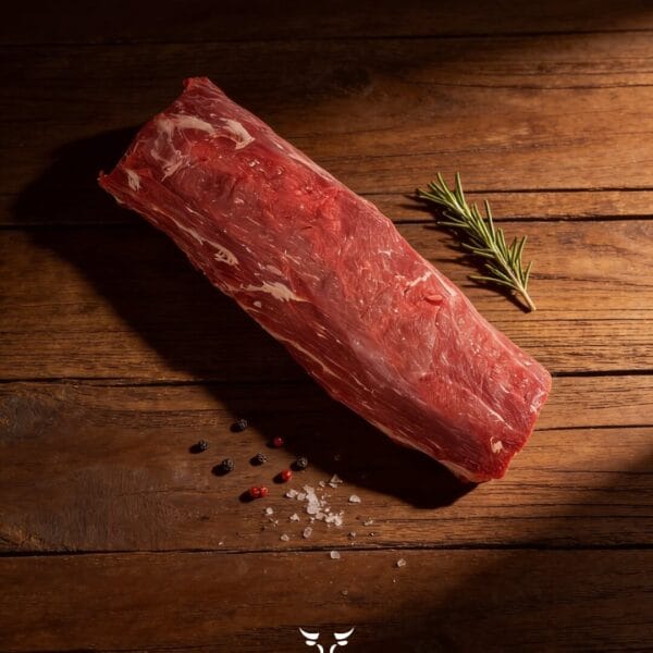 Alt: Chateaubriand raw — center-cut tenderloin, Certified Angus